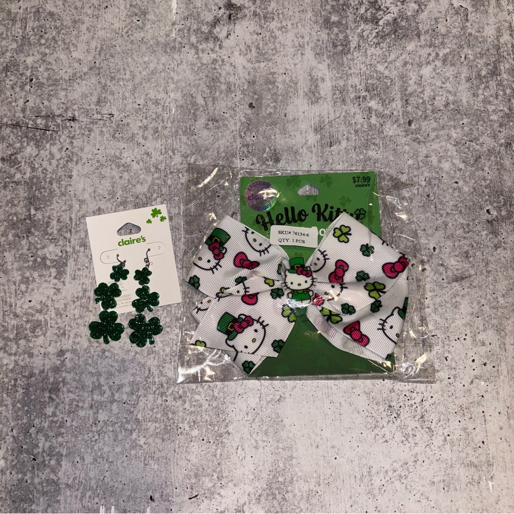 St Patrick’s Day Hello Kitty Hair Bow and Dangling Shamrock Earrings NEW
